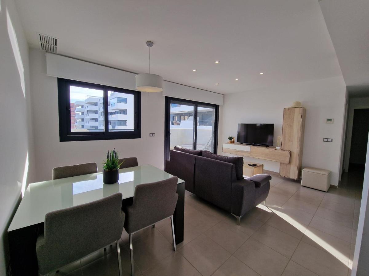 Beautiful Apartment Close To The Sea Arenales del Sol Esterno foto